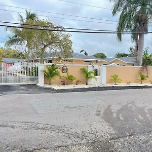 Sandelwood Studios' Nasáu
